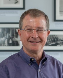 photo of Robert D. Mawhinney